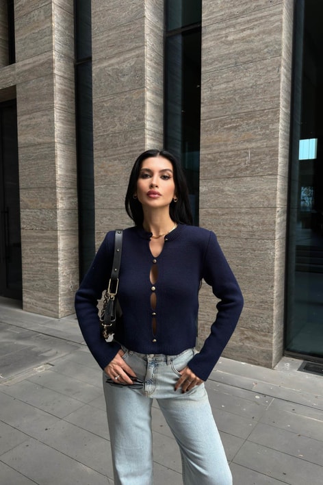 Damla Dekolteli Düğmeli Kazak Lacivert