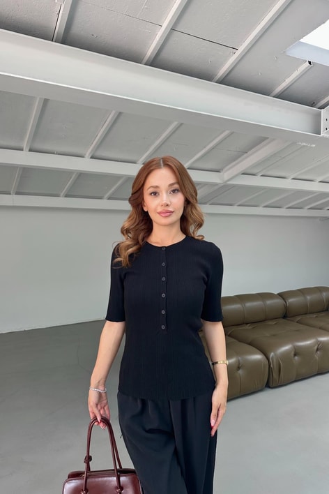 Düğmeli Kısa Kol Triko Siyah