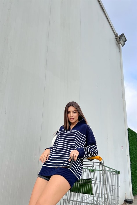 Fermuar Yaka Çizgili Triko Kazak Lacivert