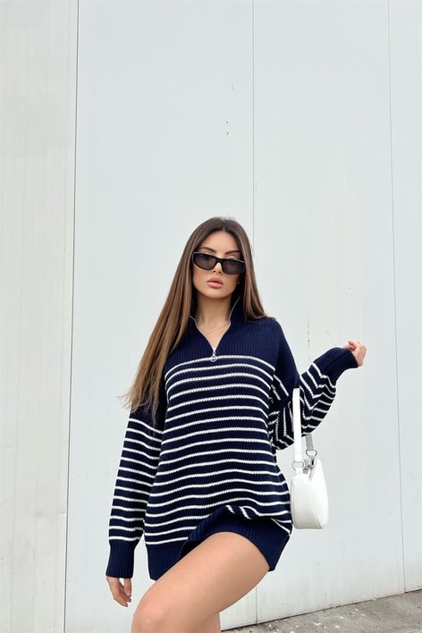 Fermuar Yaka Çizgili Triko Kazak Lacivert