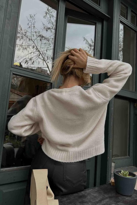 Göz Nakışlı Boncuklu Kazak Krem