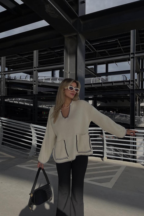 İlmek Detaylı Örme Triko Kazak Krem