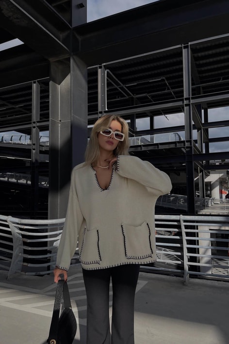 İlmek Detaylı Örme Triko Kazak Krem