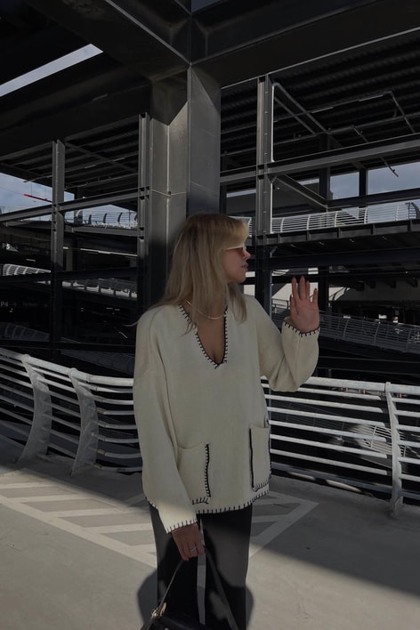 İlmek Detaylı Örme Triko Kazak Krem