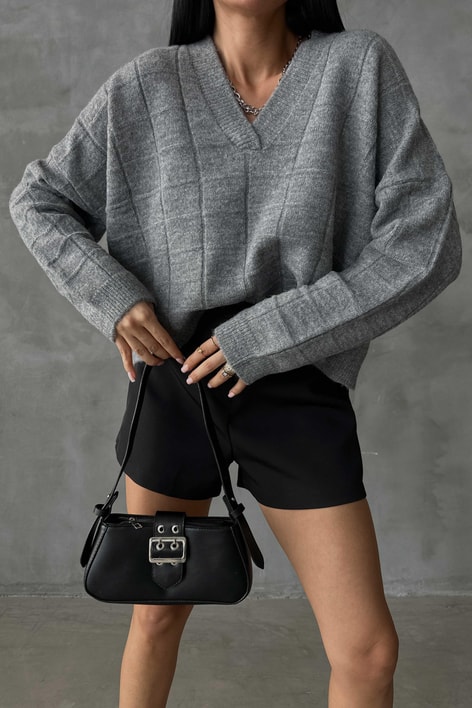 Kare Desen V Yaka Kazak Gri