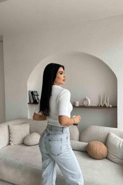 Kısa Kollu Yumoş Kazak Beyaz