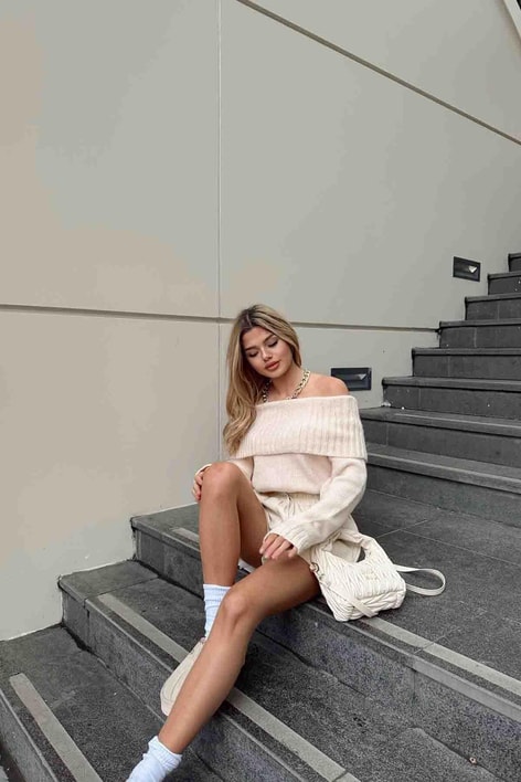 Madonna Yaka Triko Kazak Krem