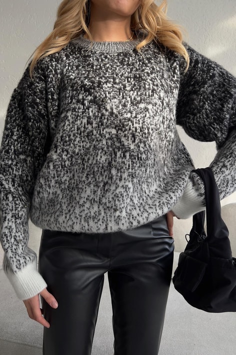 Taşlı Yün Kazak Siyah