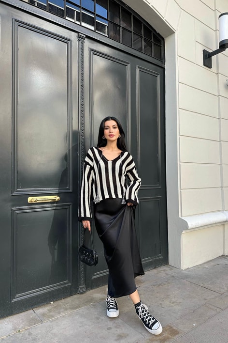 V Yaka Line Triko Kazak Siyah