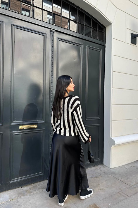 V Yaka Line Triko Kazak Siyah