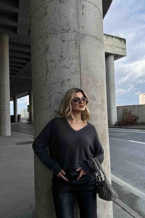 Yumoş Dokuma V Yaka Kazak Antrasit