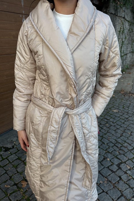 Kapitone Uzun Mont Bej