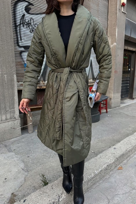 Kapitone Uzun Mont Haki