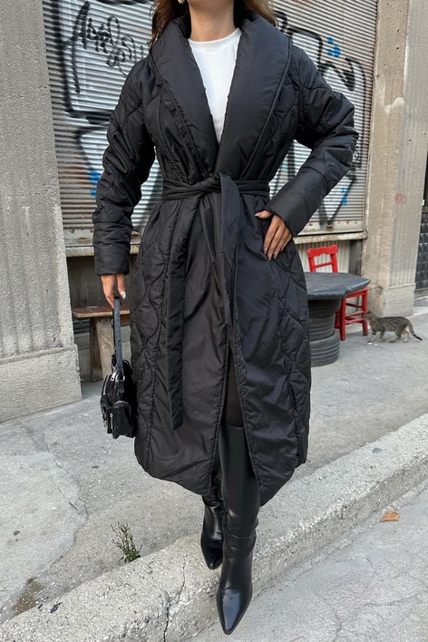 Kapitone Uzun Mont Siyah