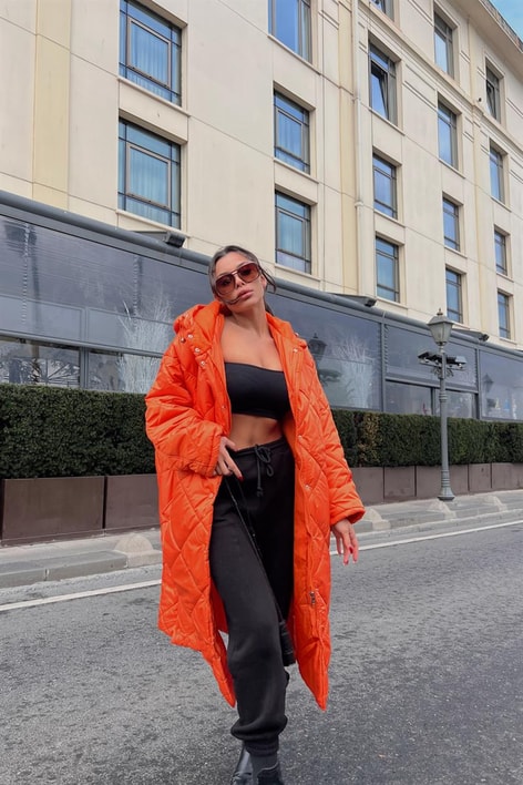 Kapitone Uzun Şişme Mont Oranj