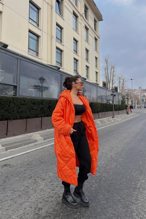 Kapitone Uzun Şişme Mont Oranj