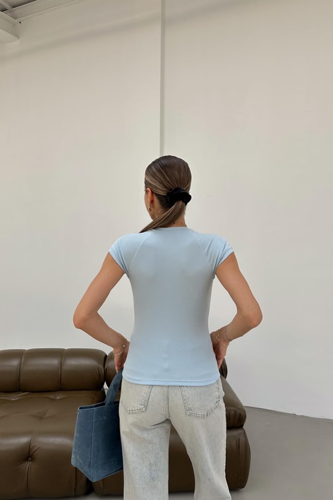 Dikişli Yarım Kol Tshirt Mavi