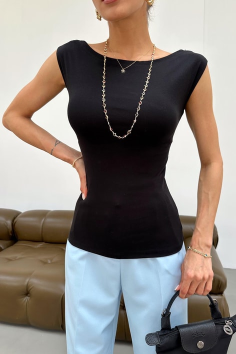 Kayık Yaka Kolsuz Tshirt Siyah