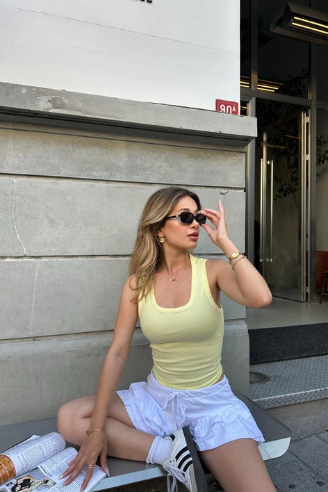 U Yaka Atlet Sarı