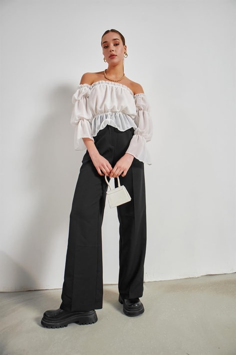 Bel Pileli Pantolon Siyah