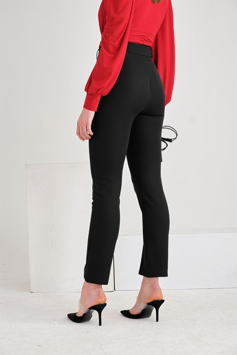 Klasik Yırtmaçlı Pantolon Siyah