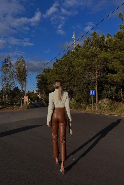 Paçası Yırtmaçlı Premium Deri Pantolon Taba