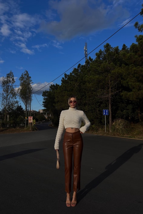 Paçası Yırtmaçlı Premium Deri Pantolon Taba