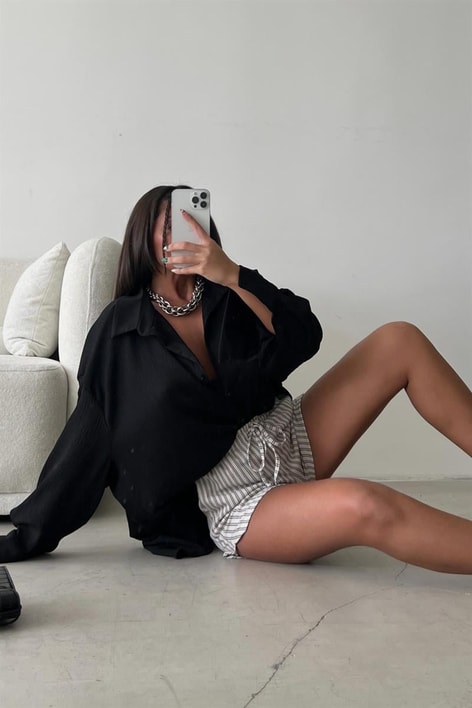 Beli Bağçıklı Çizgili Şort Bej