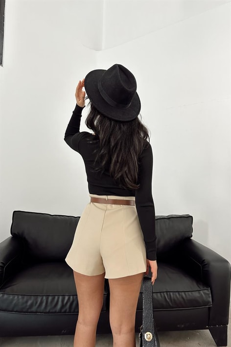 Cep Detaylı Şort Bej