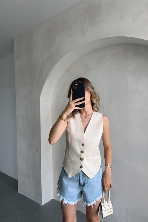 Püsküllü Mini Jean Şort Buz Mavi