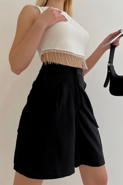 Yan Cepli Large Şort Siyah