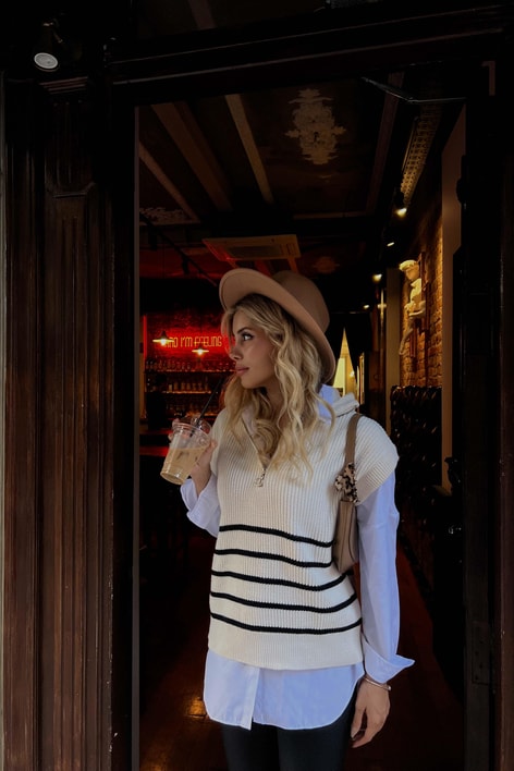 Fermuarlı Line Süveter Krem