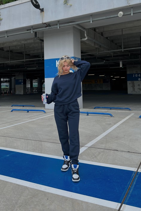 Bisiklet Yaka Basic Sweatshirt Lacivert