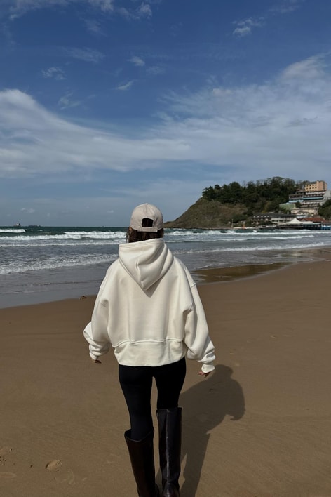 Ck Nakışlı Kısa Sweatshirt Krem