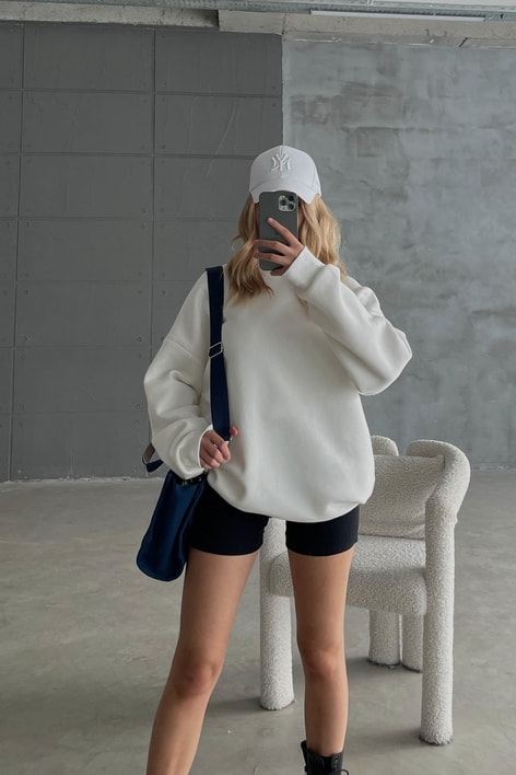 Dik Yaka Basic Sweatshirt Ekru
