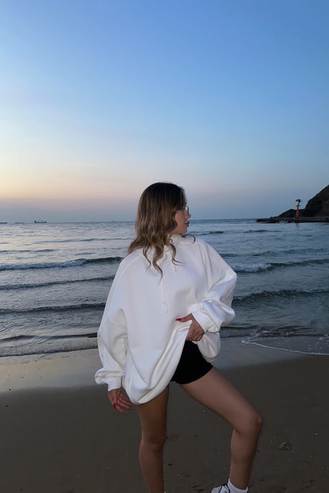 Oversize Kapüşonlu Sweat Beyaz