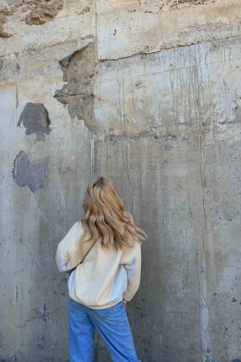 Renk Bloklu Mercı Sweatshirt Bej