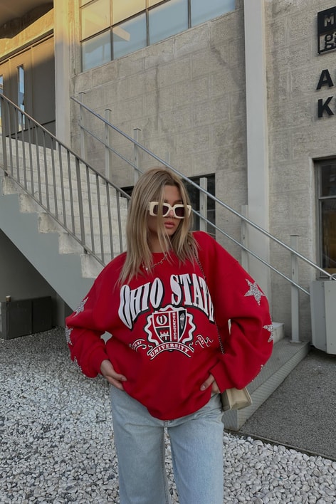 Yıldız İşlemeli Sweatshirt Kırmızı