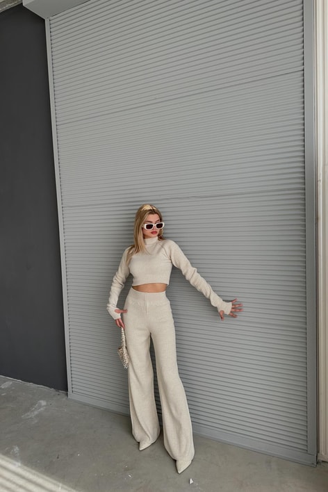 Balıkçı Yaka Crop Triko Takım Taş