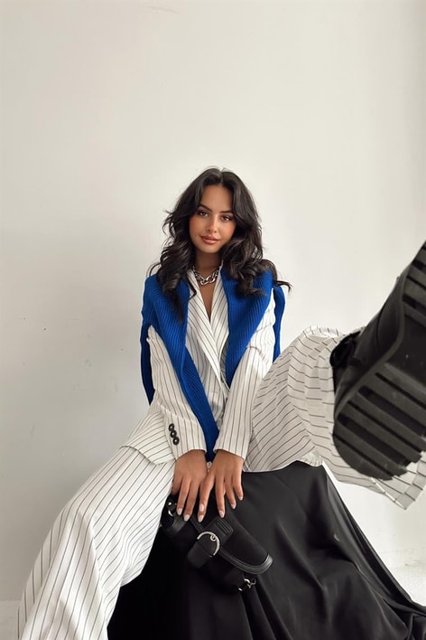 Çizgili Blazer Takım Beyaz