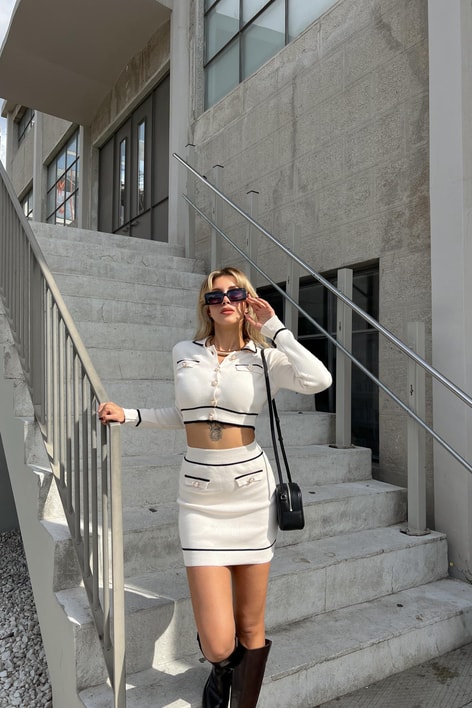 Gold Düğme Hırka Etekli Takım Krem