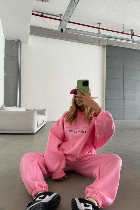 I Dont Care Nakışlı Oversize Takım Pembe