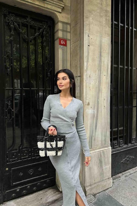 Kruvaze Yaka Etekli Triko Takım Gri