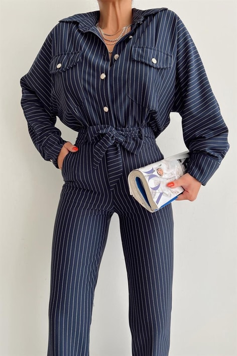 Oversize Çizgili Gömlekli Takım Lacivert