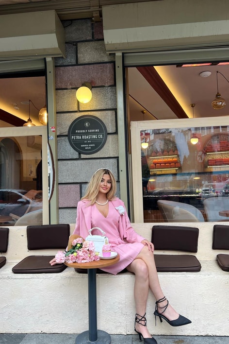 Pileli Gül Detay Elbise Takim Pembe