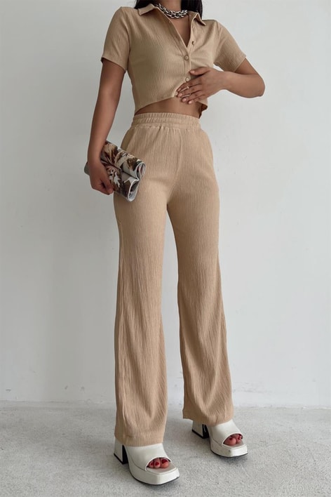 Piliseli Gömlek Pantolon Takım Camel