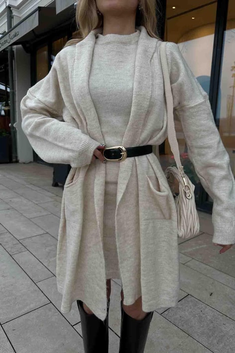 Triko Elbiseli Takım Taş