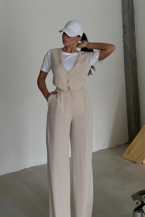 Yelekli Swanky Takım Taş