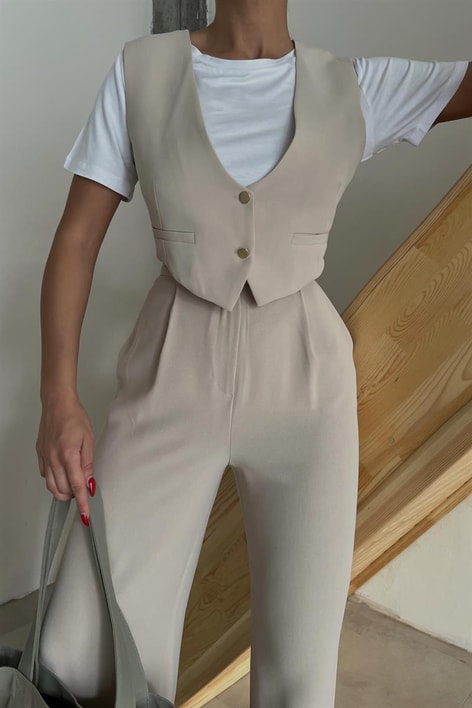 Yelekli Swanky Takım Taş