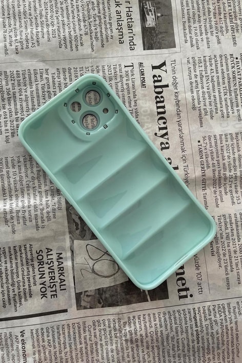Basic Şişme Telefon Kılıfı iPhone 14 Mint